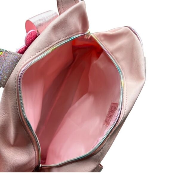 Like 🆕 OMG holographic unicorn duffel bag, medium size - Picture 6 of 7